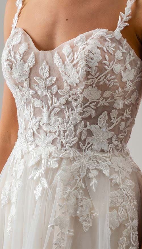 Watters wedding dress - classic elegant - size 8 -pockets - brand